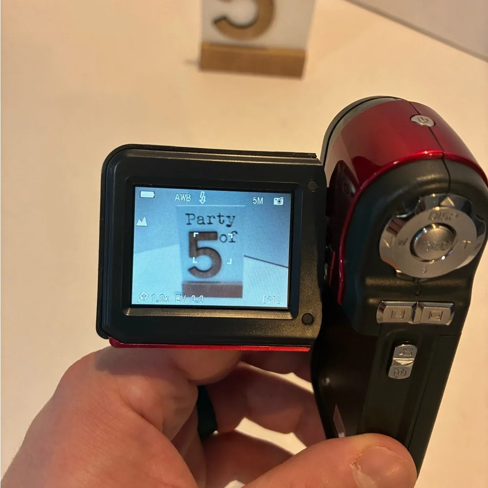Cobra Digital Video Camcorder 8X Digital Zoom Red.